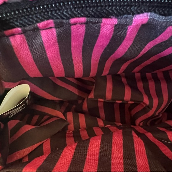 Westworld Mariposa Saloon Kiss Lock Handbag Black Tooled & Studded Faux Leather - Picture 5 of 10